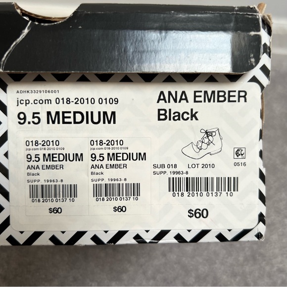 A. N. A. Black suede lace up bow tie pointed Ember Black size 9.5 M comes in box - Picture 8 of 10